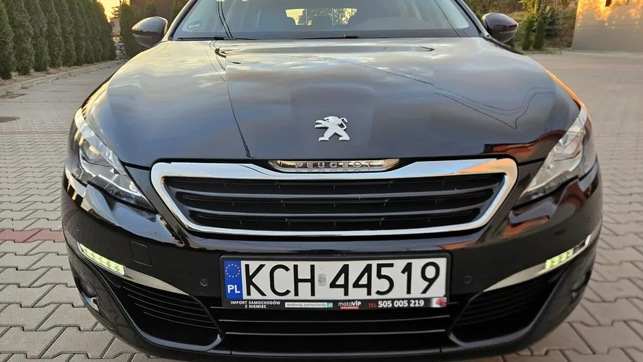 PEUGEOT 308 -
