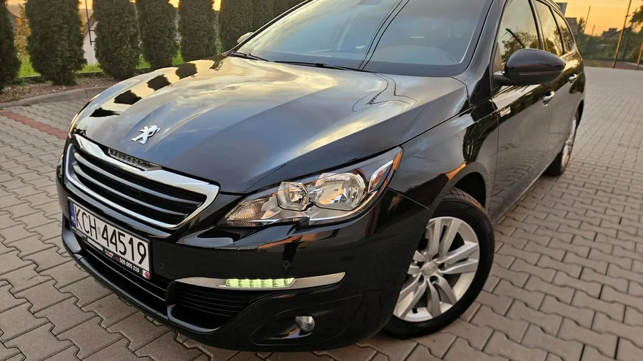 PEUGEOT 308 -