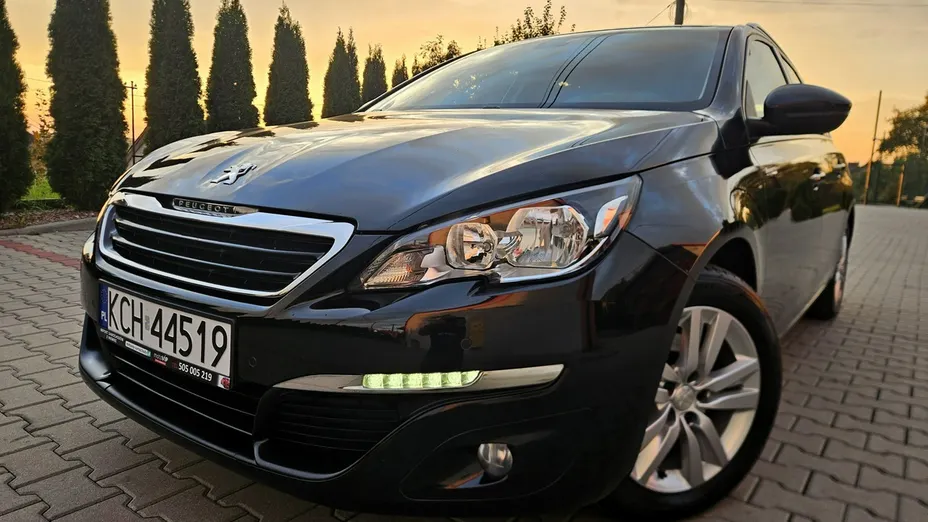PEUGEOT 308 -