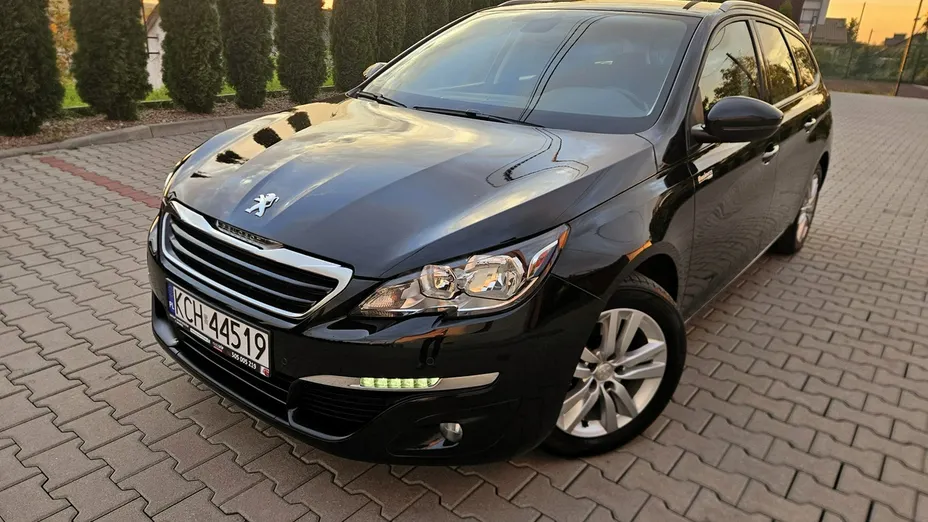 PEUGEOT 308 -
