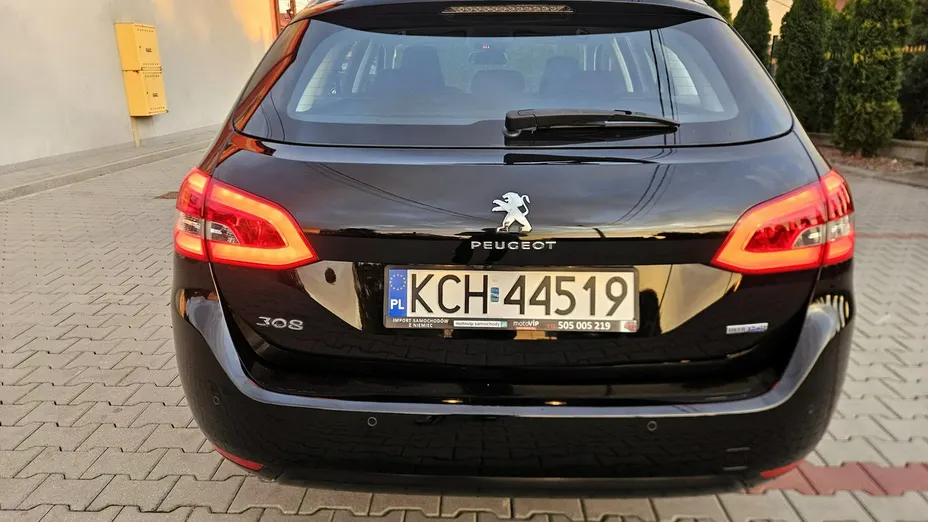PEUGEOT 308 -