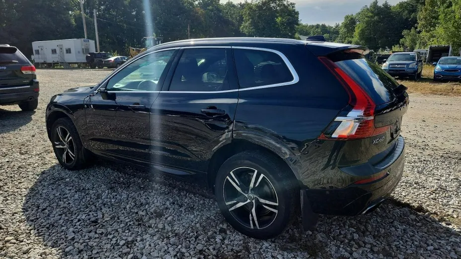 VOLVO XC60 -