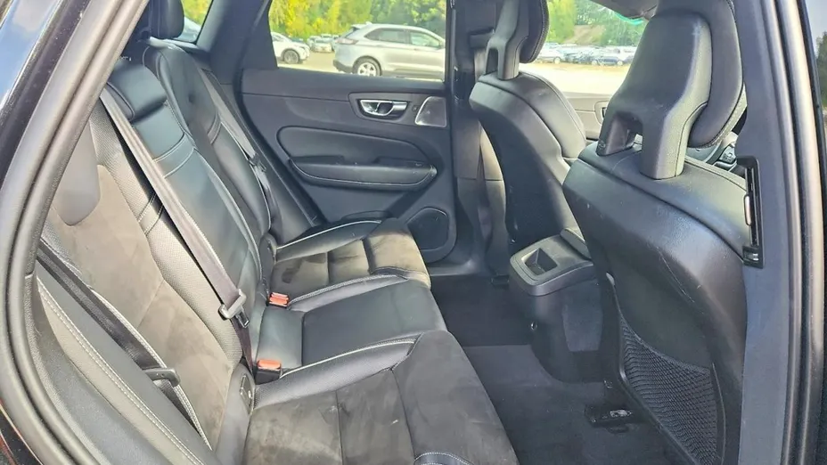 VOLVO XC60 -