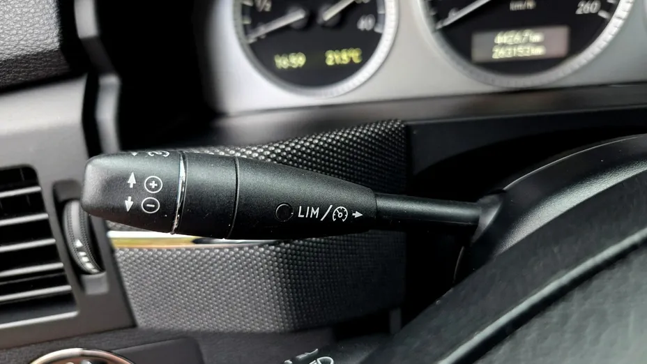MERCEDES-BENZ GLK -