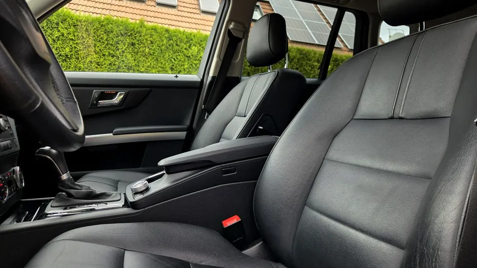 MERCEDES-BENZ GLK -
