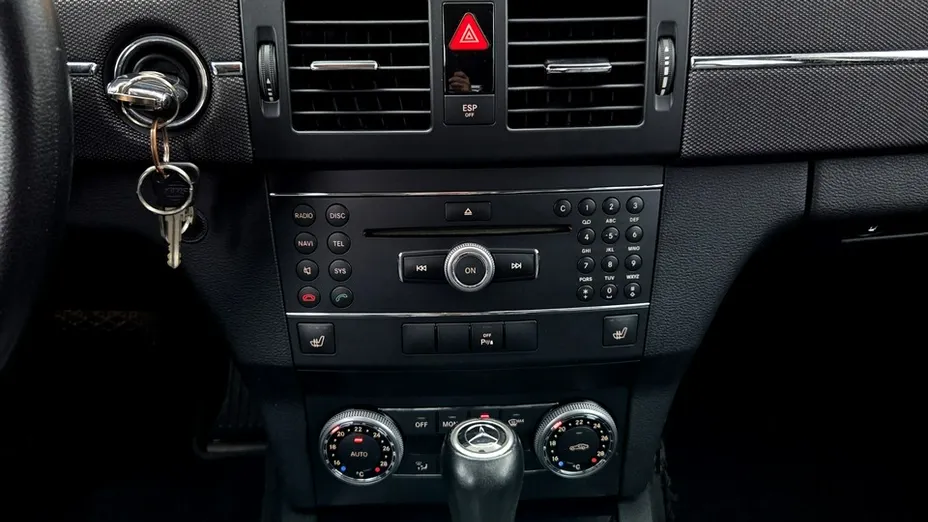 MERCEDES-BENZ GLK -
