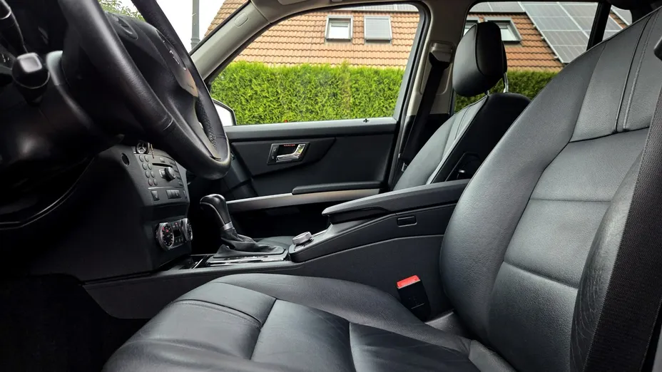 MERCEDES-BENZ GLK -