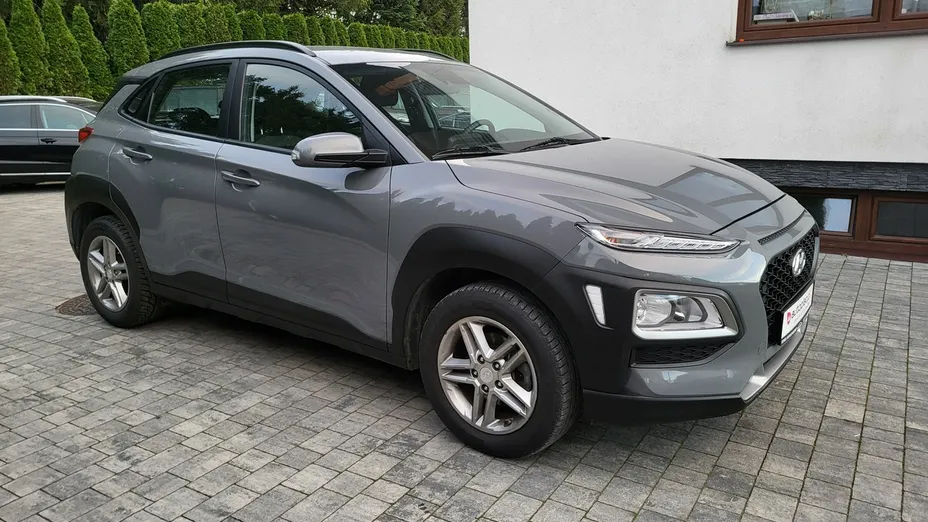 HYUNDAI Kona -