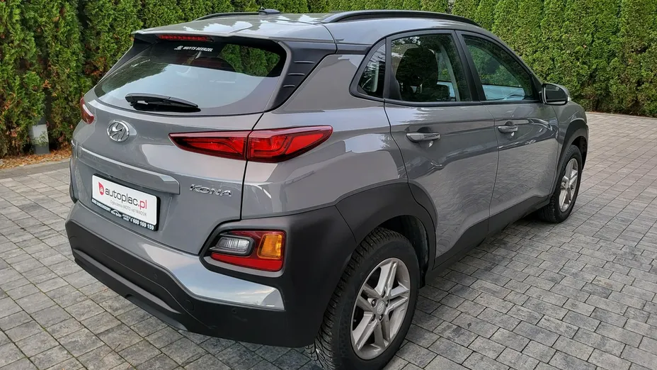 HYUNDAI Kona -