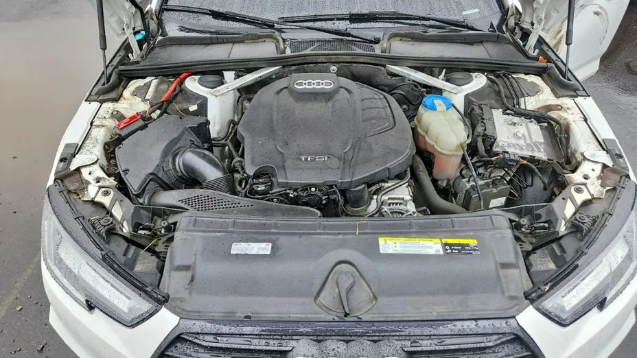 AUDI A4 -