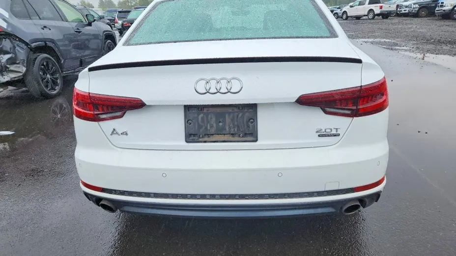 AUDI A4 -