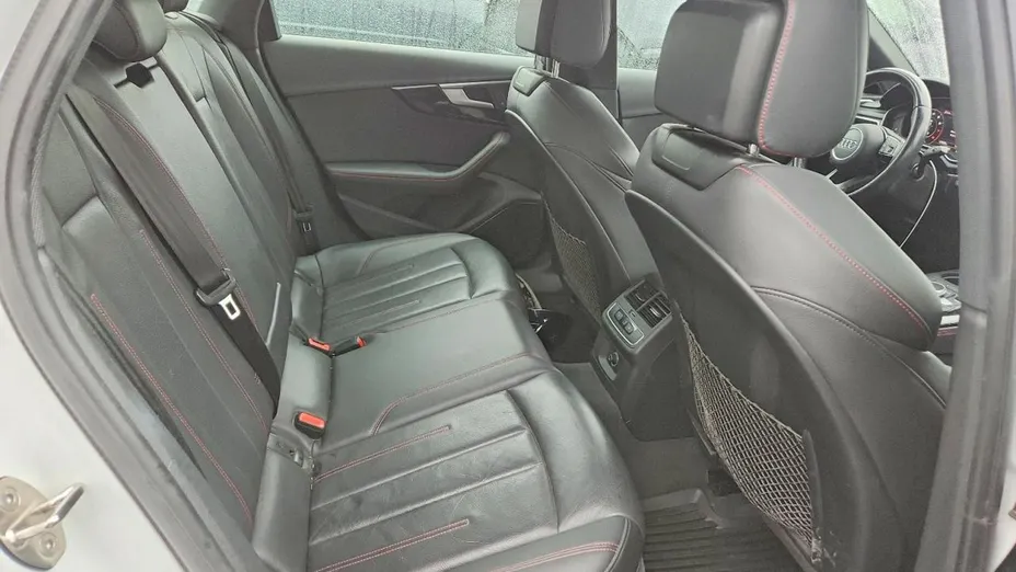 AUDI A4 -