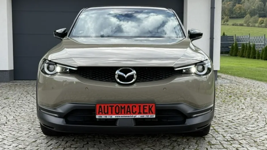 MAZDA MX-30 -