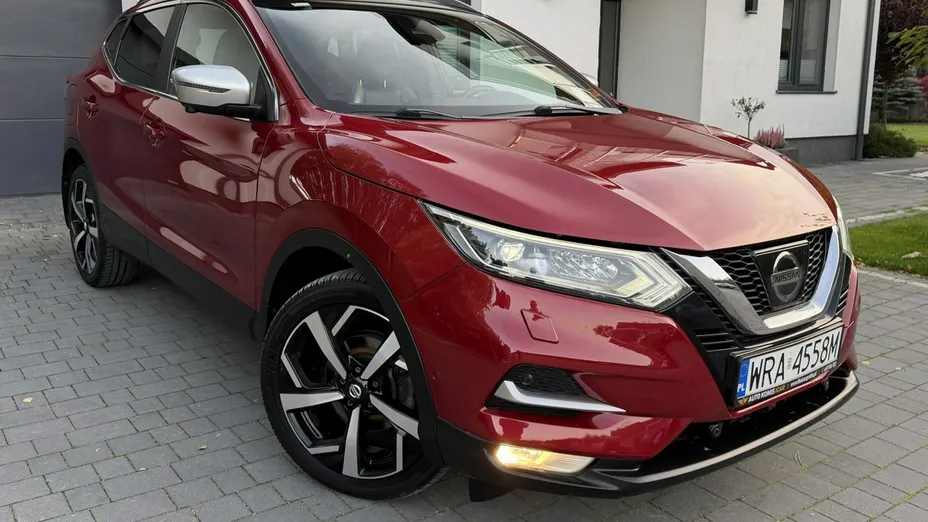 NISSAN Qashqai -