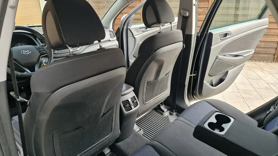 HYUNDAI Tucson -