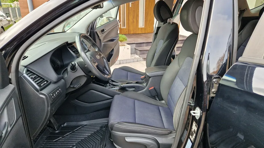 HYUNDAI Tucson -