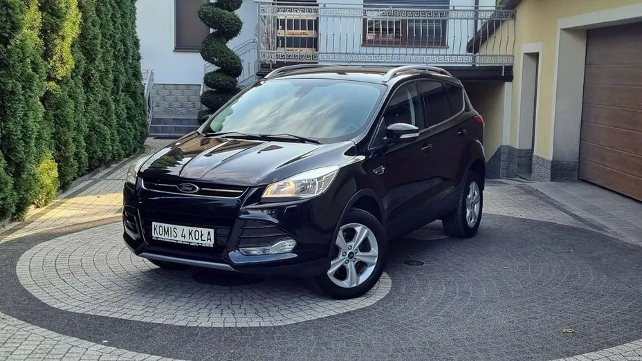 FORD Kuga -