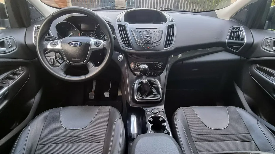 FORD Kuga -