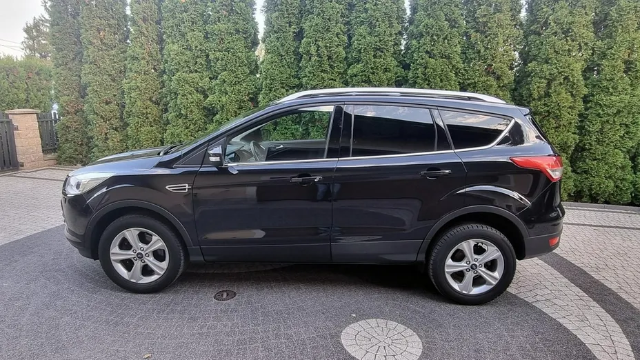 FORD Kuga -