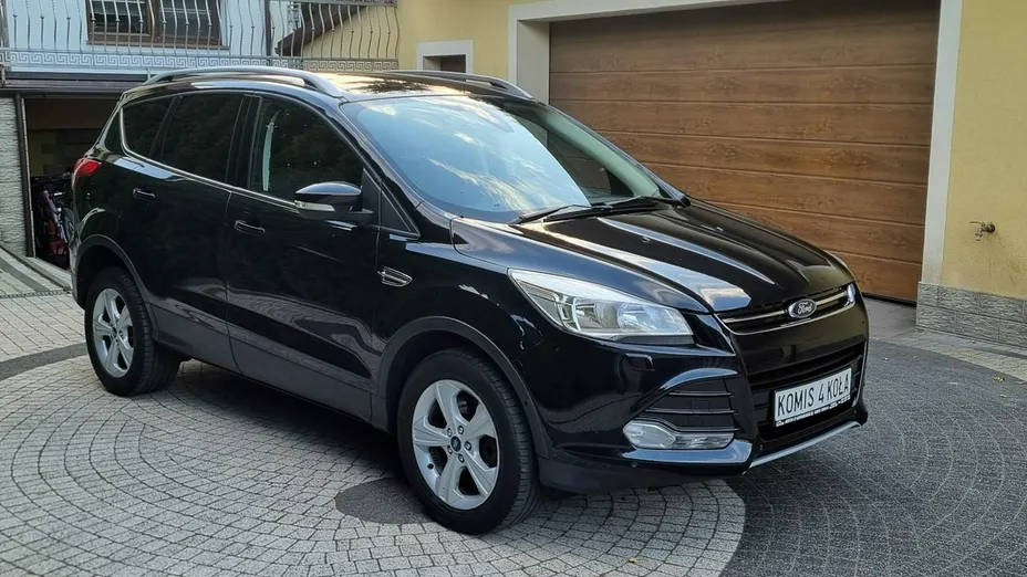FORD Kuga -