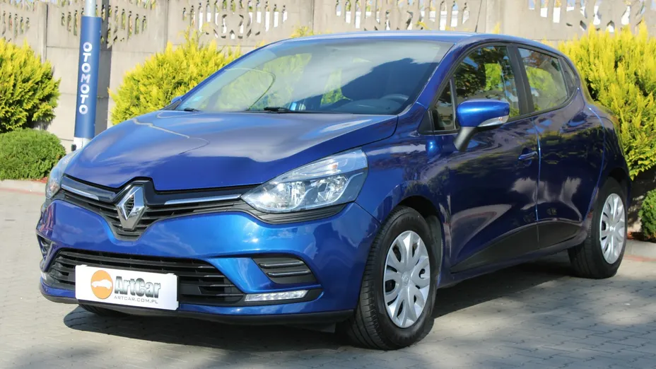 RENAULT Clio -