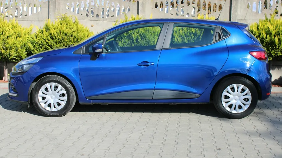 RENAULT Clio -
