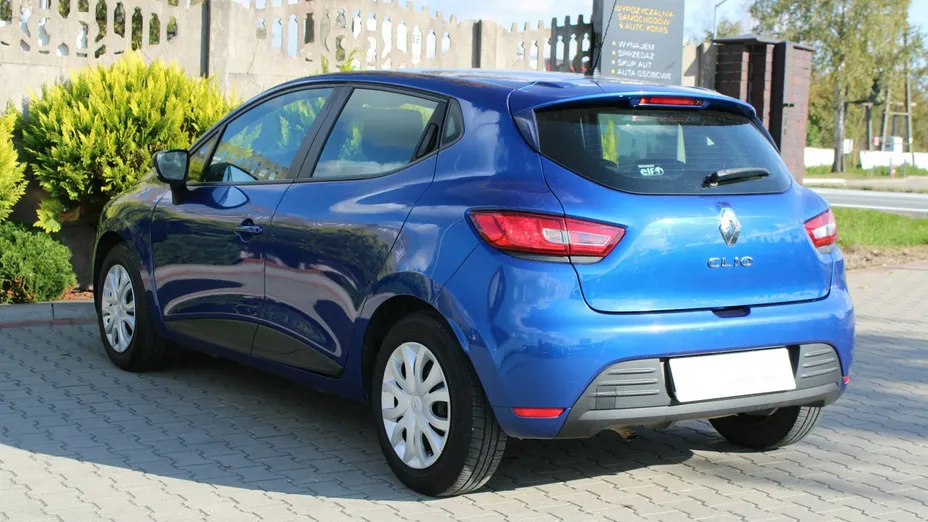 RENAULT Clio -