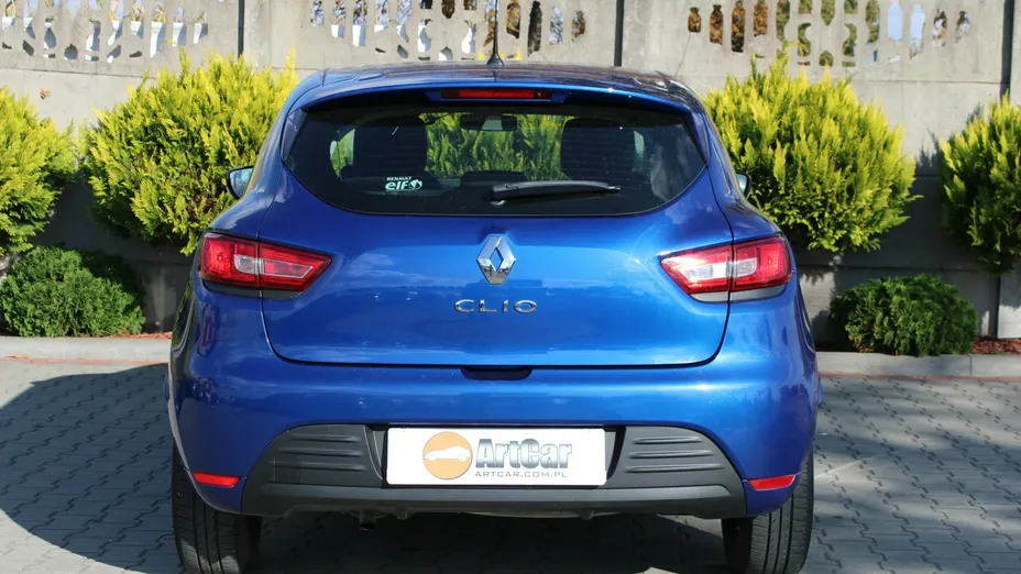 RENAULT Clio -