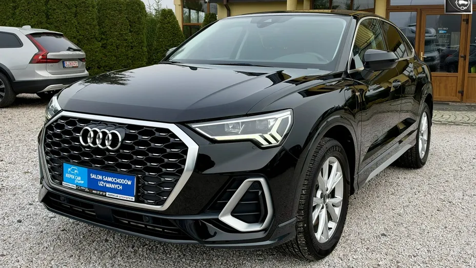 AUDI Q3 Sportback -