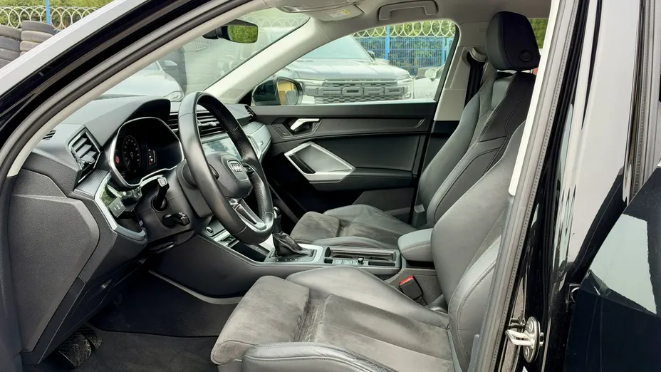 AUDI Q3 Sportback -