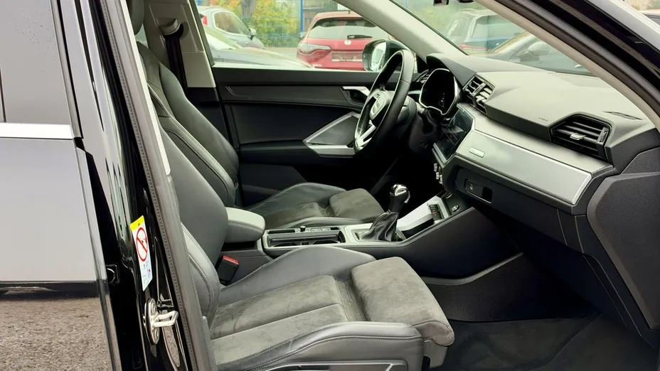 AUDI Q3 Sportback -
