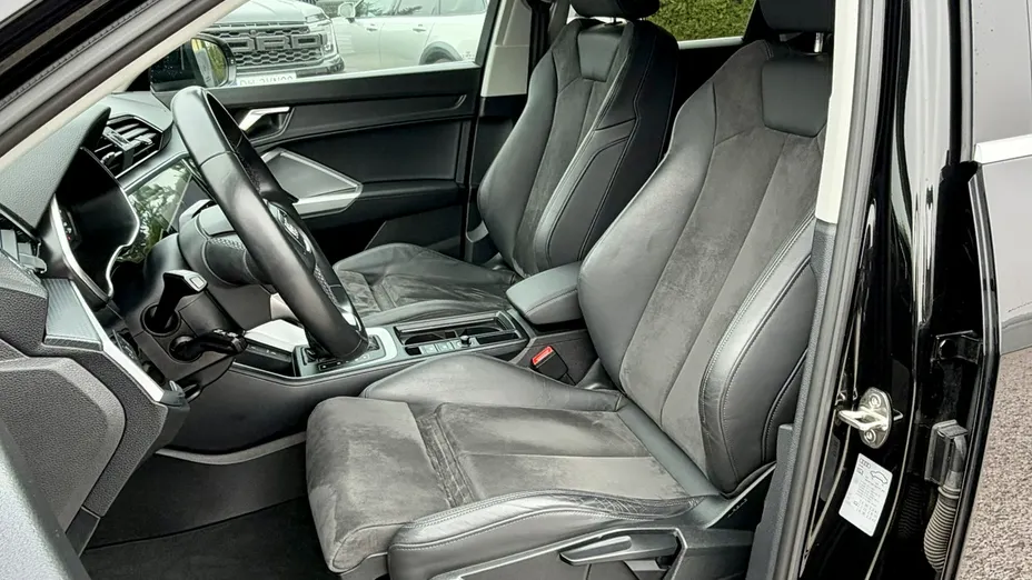 AUDI Q3 Sportback -