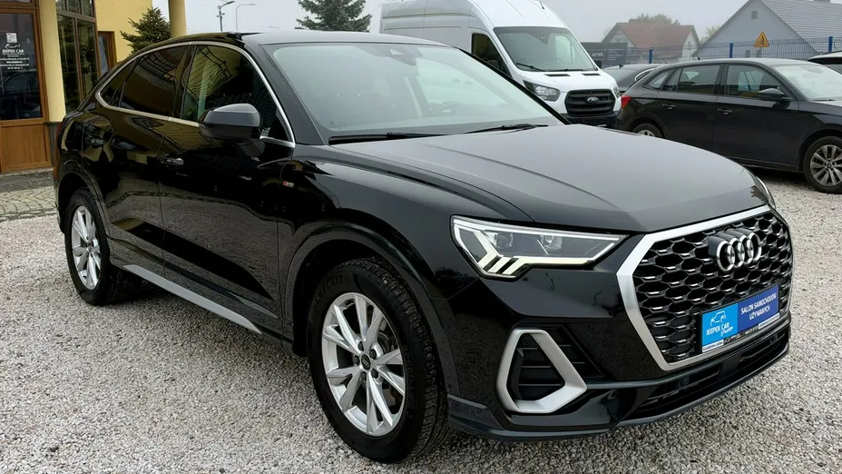 AUDI Q3 Sportback -