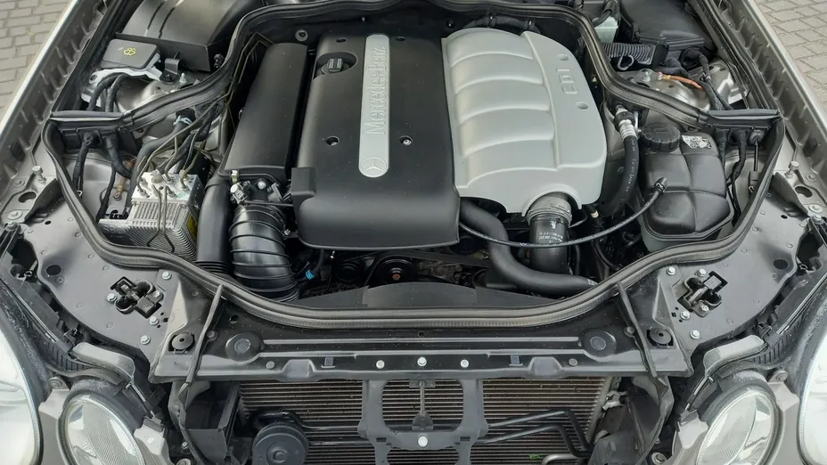 MERCEDES-BENZ E Klasa -