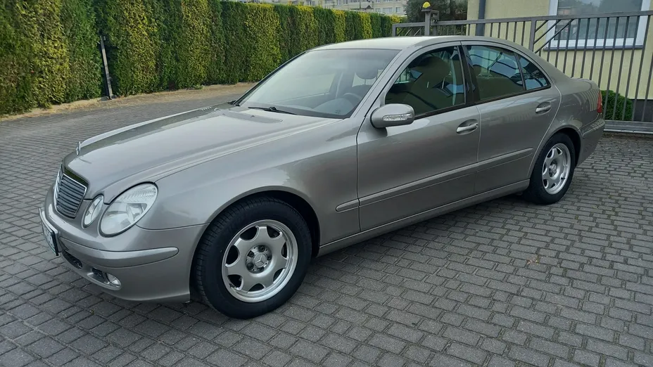 MERCEDES-BENZ E Klasa -