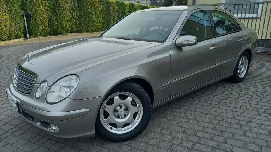 MERCEDES-BENZ E Klasa -