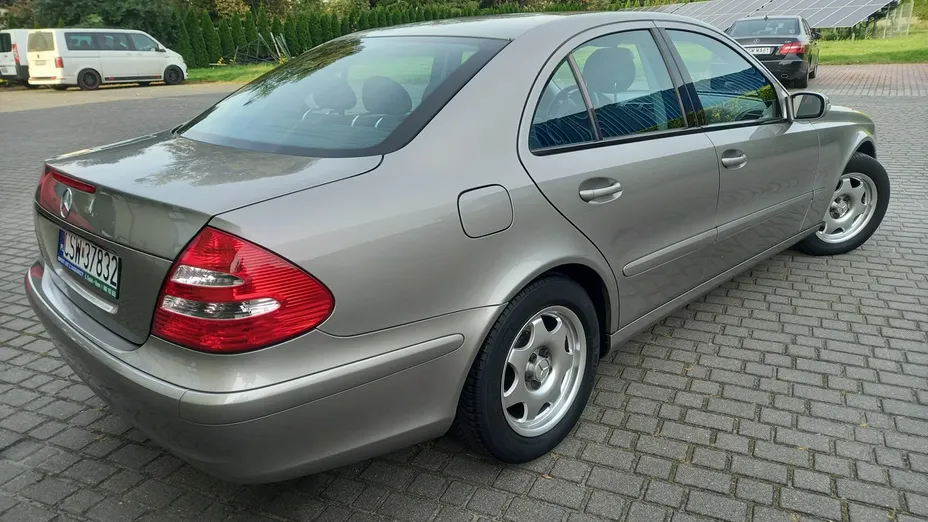 MERCEDES-BENZ E Klasa -