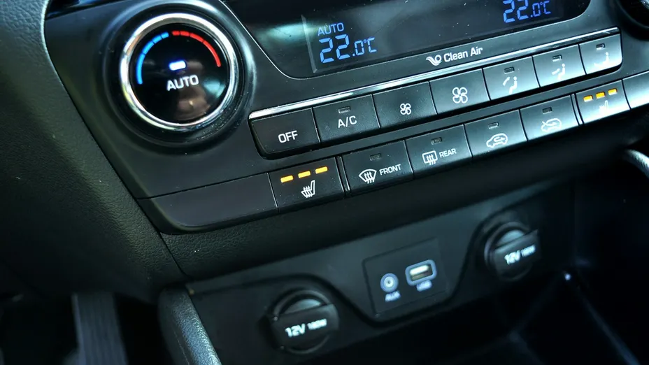 HYUNDAI Tucson -