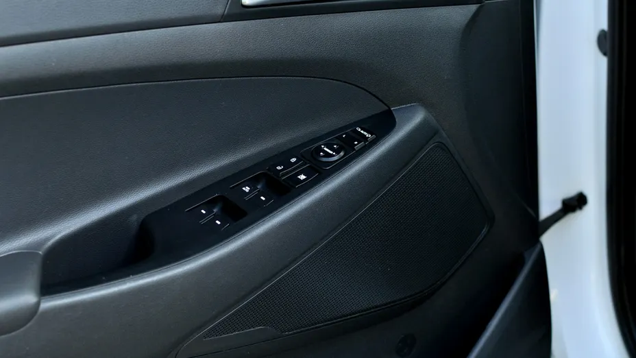 HYUNDAI Tucson -