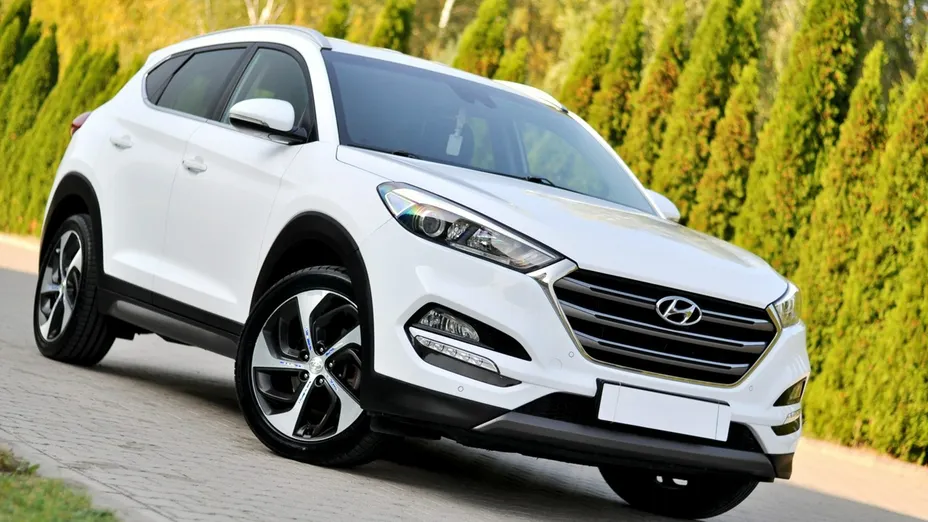 HYUNDAI Tucson -