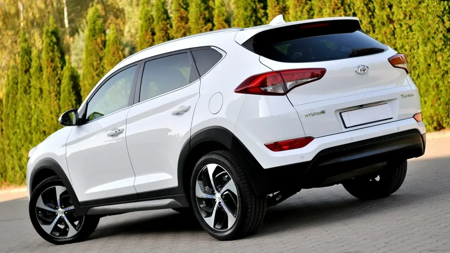 HYUNDAI Tucson -