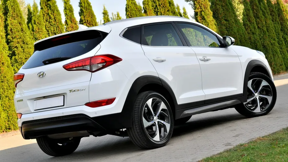 HYUNDAI Tucson -