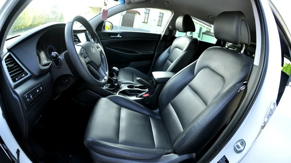 HYUNDAI Tucson -
