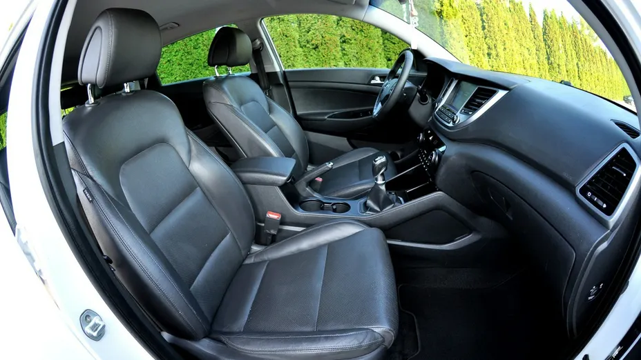HYUNDAI Tucson -