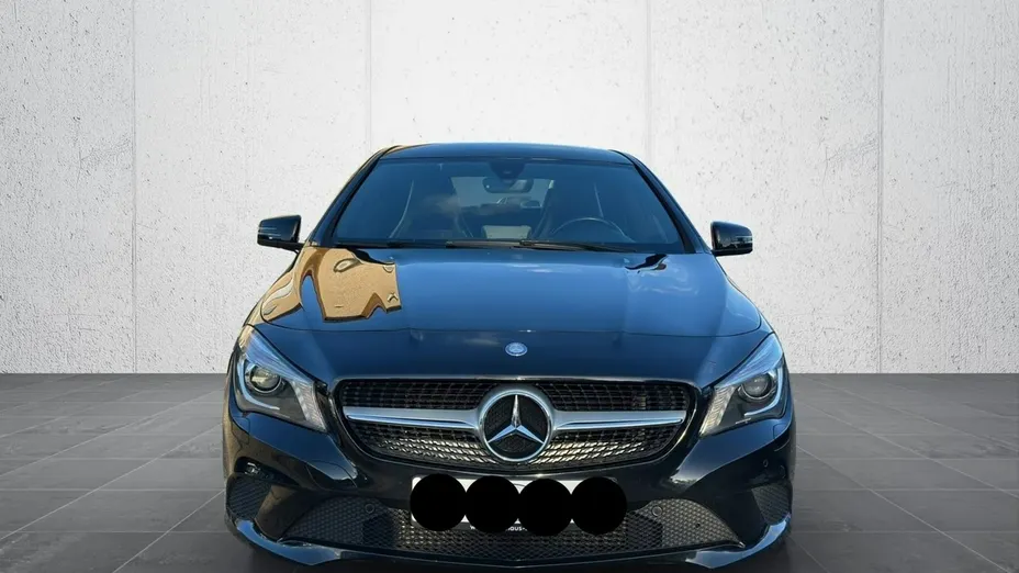 MERCEDES-BENZ CLA -