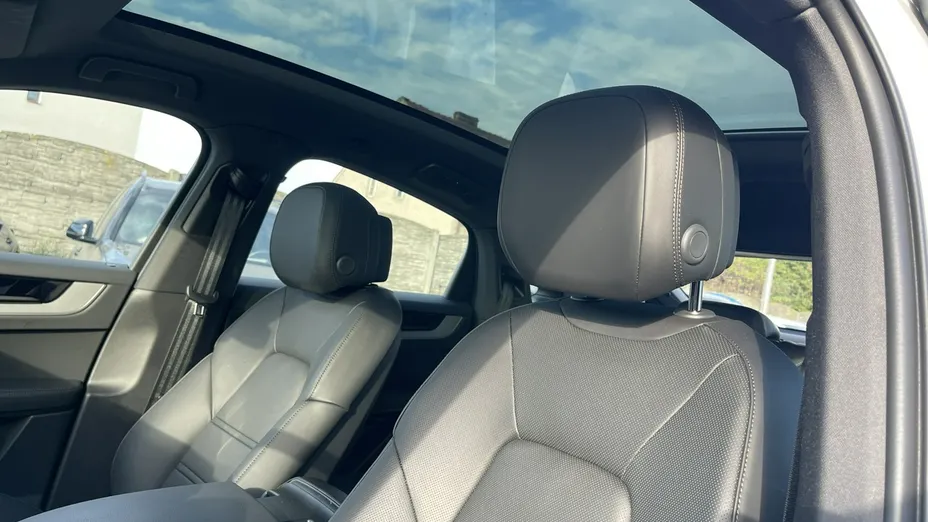 PORSCHE Cayenne -