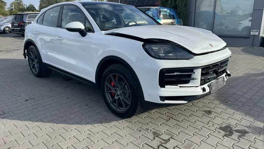 PORSCHE Cayenne -