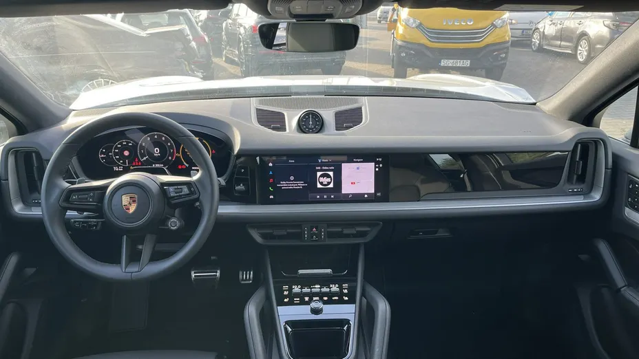 PORSCHE Cayenne -