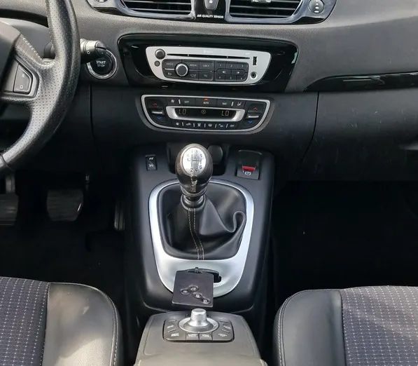 RENAULT Grand Scenic -