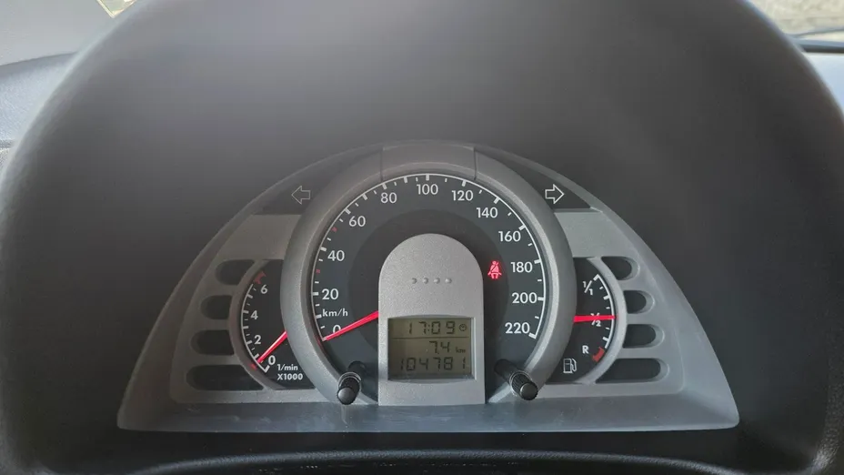 VOLKSWAGEN Fox -